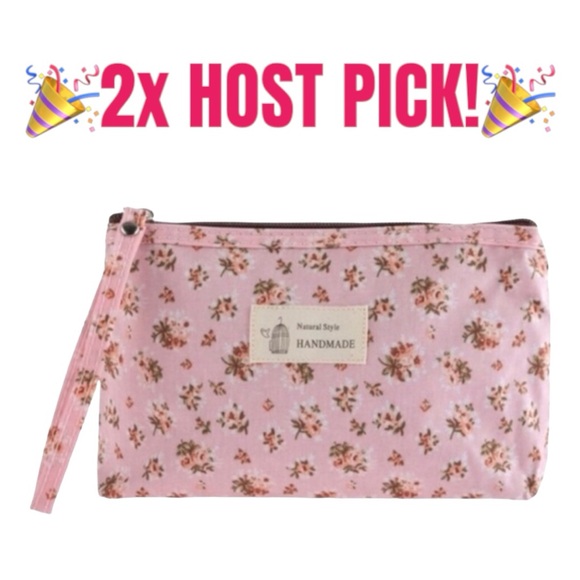 🆕HANDMADE BY RIAH FASHION- Adorable Bag! Perfect Make-up Bag or Wristlet! - Picture 1 of 11